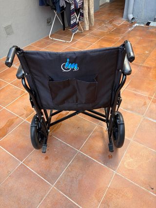 Silla de ruedas ancho especial