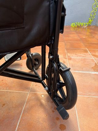 Silla de ruedas ancho especial