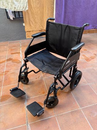 Silla de ruedas ancho especial