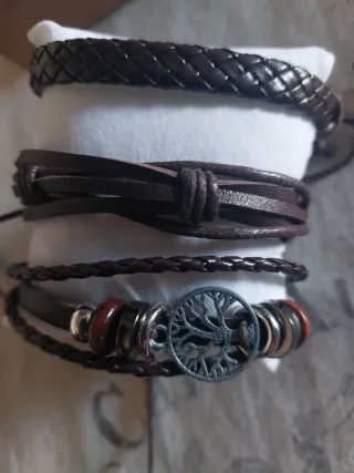 SIN ESTRENAR..Reloj Geneva y 3 Pulseras