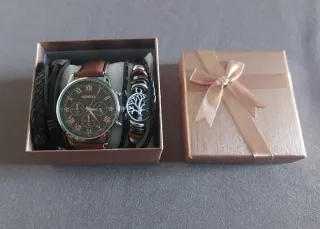 SIN ESTRENAR..Reloj Geneva y 3 Pulseras