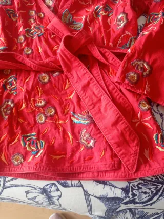 Blusa Flamenco bordada roja