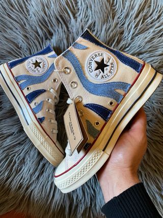 Converse limited edition beige/blue