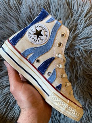Converse limited edition beige/blue