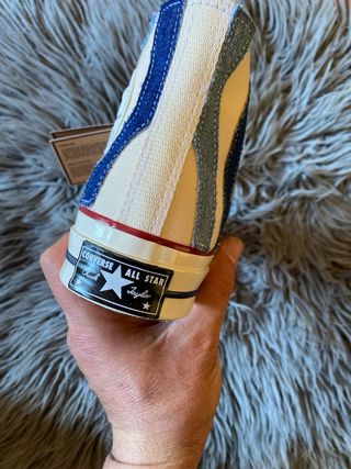 Converse limited edition beige/blue