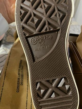 Converse limited edition beige/blue