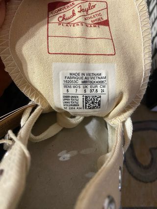 Converse limited edition beige/blue