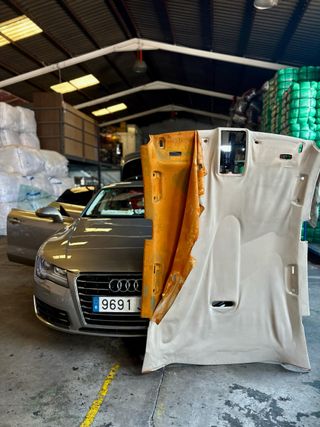 tapiza el techo caído del coche, puertas y pilares