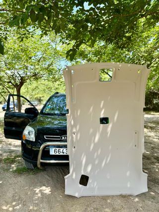 tapiza el techo caído del coche, puertas y pilares