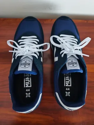 Zapatillas Munich Azul y Blanco