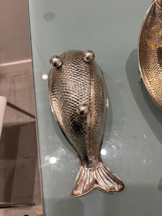 Servicio de mesa para mariscos y latas