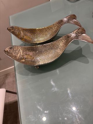 Servicio de mesa para mariscos y latas