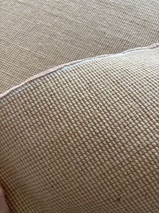 Alfombra de lana beige y marrón