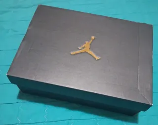 Nike Jordan 1 Mid Negro