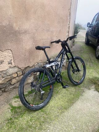 Bici Descenso Kona Stinky DH