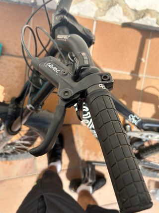Bici Descenso Kona Stinky DH