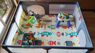 Parque infantil interior para bebés