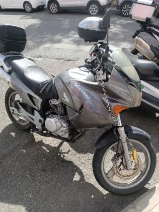 Honda Varadero 125cc Gris