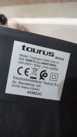 Calefactor Taurus Tropicano 2400