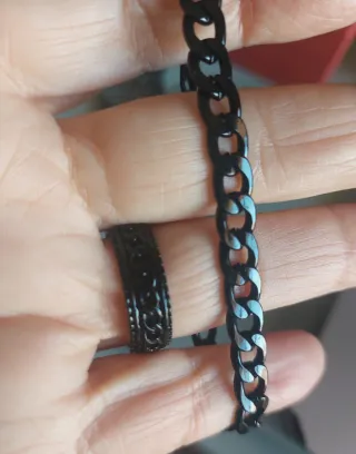 SIN ESTRENAR..LOTE RELOJ Y 3 PIEZAS