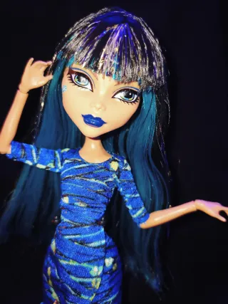Cleo de nile picture day – Monster High (2008)