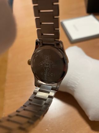 Reloj Gucci G Timeless Mujer Oro y Plata