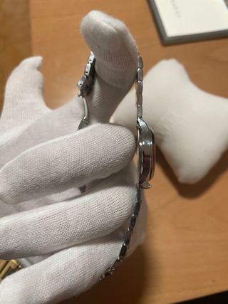 Reloj Gucci G Timeless Mujer Oro y Plata