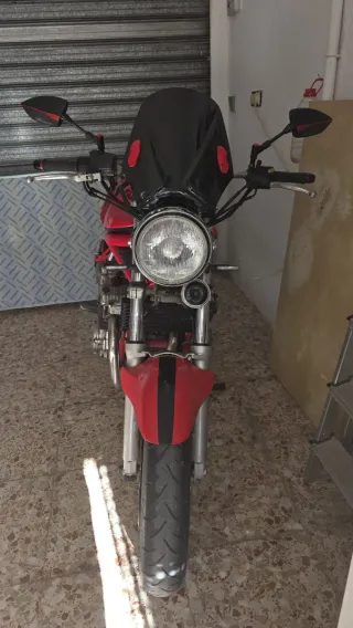 Suzuki Bandit 600cc Roja