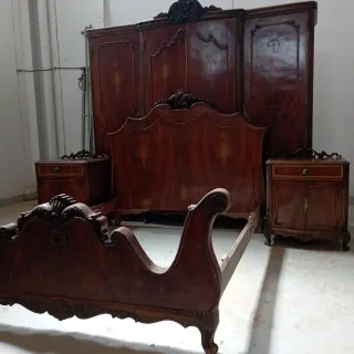 Dormitorio clásico madera tallado a mano