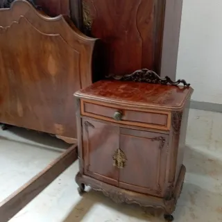 Dormitorio clásico madera tallado a mano