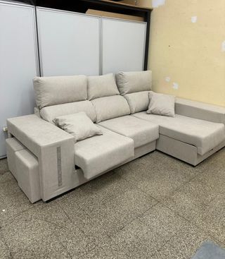 Sofa Modelo Oscar con Arcon y puff NUEVO!