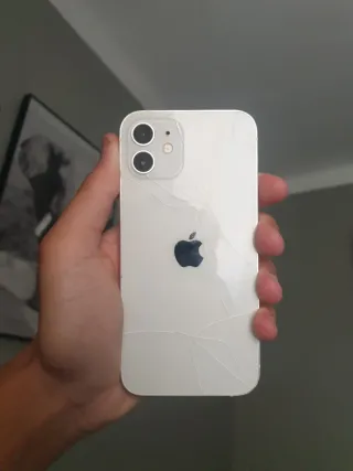 iPhone 12 + funda gratis