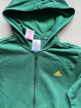 Chaqueta Adidas con capucha verde