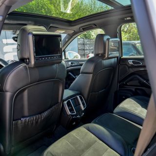 Porsche Cayenne 2016