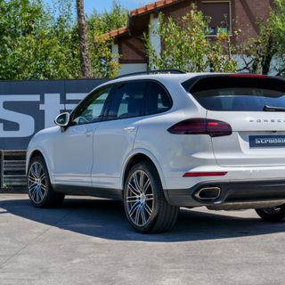 Porsche Cayenne 2016