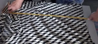 Blusa SHEIN manga larga estampado geométrico