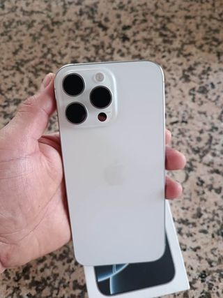 iPhone 16 Pro Max Blanco