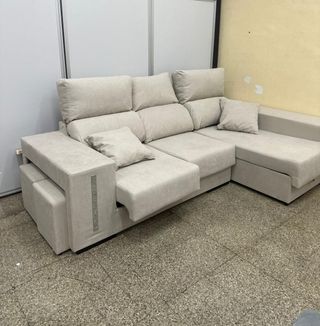 Sofa Modelo Oscar con Arcon y puff NUEVO!