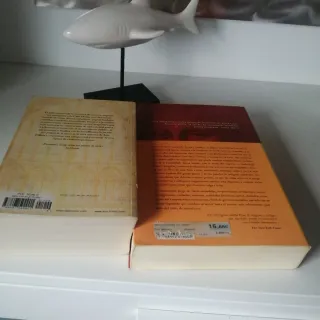 Dos súper libros con etiquetas