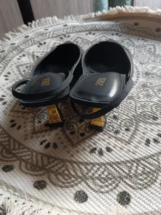 Zapatos Zara Talla 38 Negros