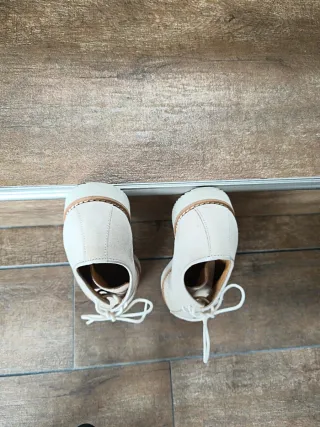 Zapatos Tizzas niño piel beige T.34