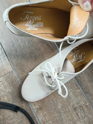 Zapatos Tizzas niño piel beige T.34