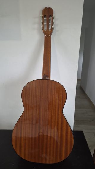 Guitarra Admira Clásica