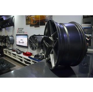 Juego de 4 Llantas 19 Concaver CVR2 Carbon Graphit