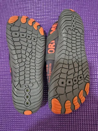 Escarpines agua secado rápido talla 39/40