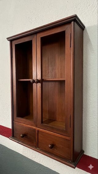 Armario botiquín madera con puertas cristal