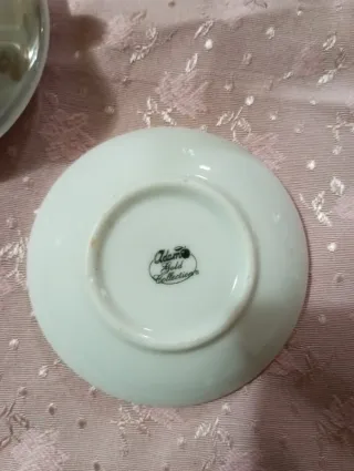 Servizio tazzine e piattini miniatura