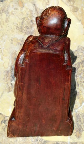 Coppia grottesca e strana di sculture in legno singolari