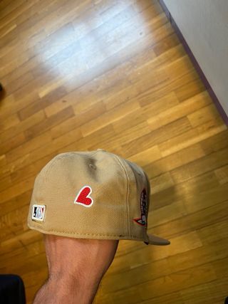 Gorra New Era  Talla 7 1/4 Beige