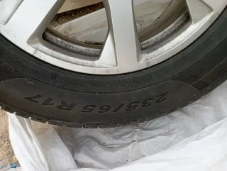 Llanta Audi Pirelli Scorpion Winter 235/65 R17